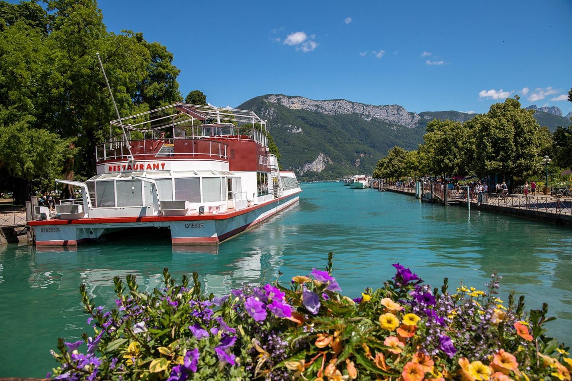 Rayan 4 Etoiles - Proche Lac & Vieille Ville, Garage Prive, Secteur Recherche アヌシー エクステリア 写真